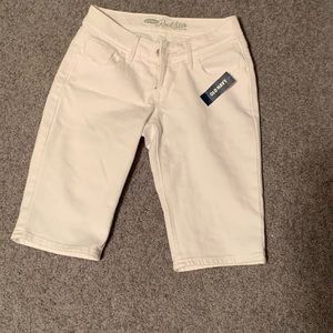 White Old Navy Rockstar Jeans